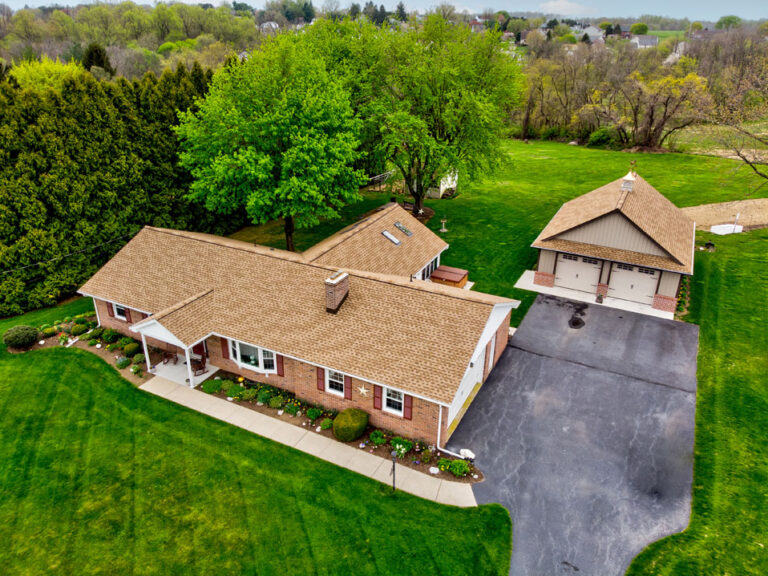 Asphalt Roof installed by Eclipse Roofing